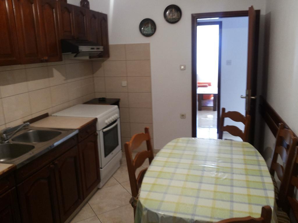 Apartment Ranka Postira Rom bilde